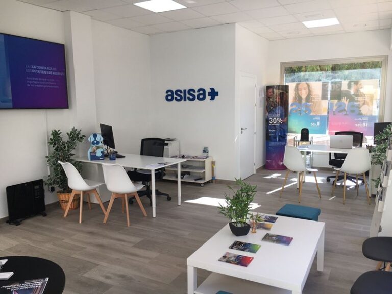 ASISA inaugura una nueva agencia local en Estepona
